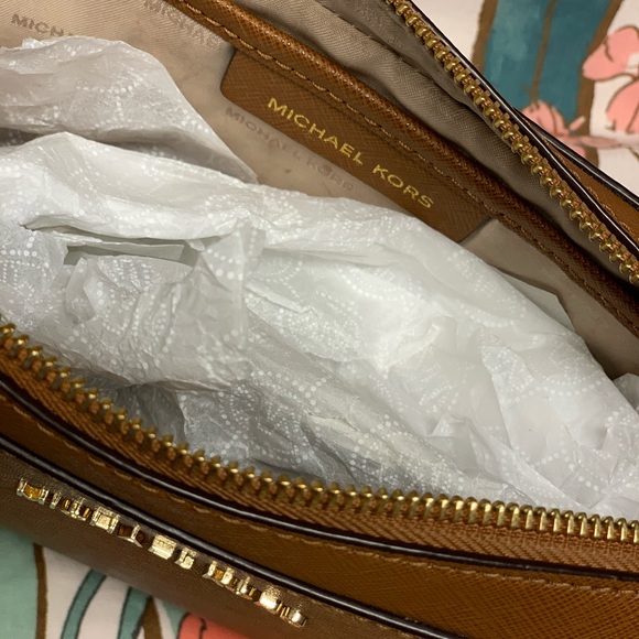 Tan Michael Kors  bag - Picture 6 of 7